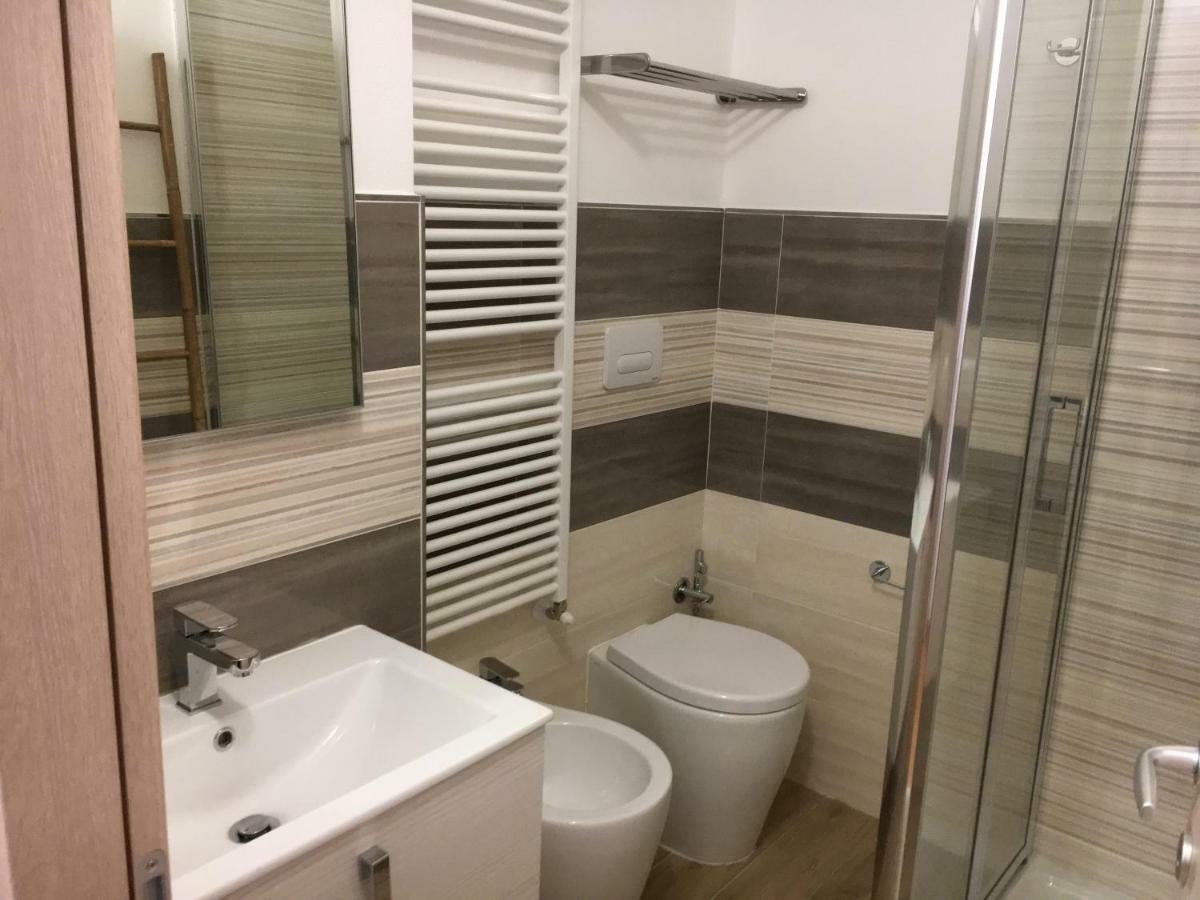 Carugo Elleboro B&B 외부 사진
