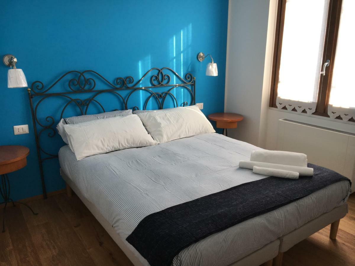 Carugo Elleboro B&B 외부 사진