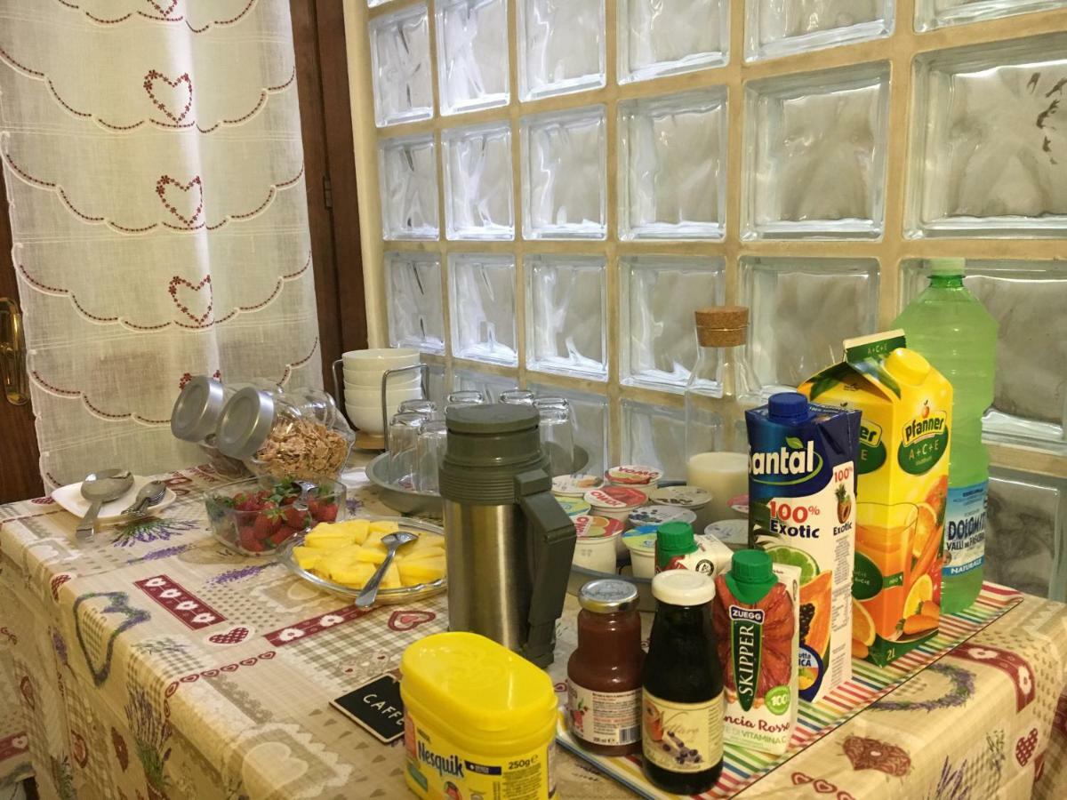 Carugo Elleboro B&B 외부 사진